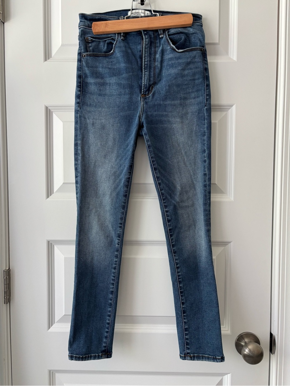 Abercrombie & Fitch Size 26/2S Ultra High Rise Super Skinny Ankle Blue Jeans